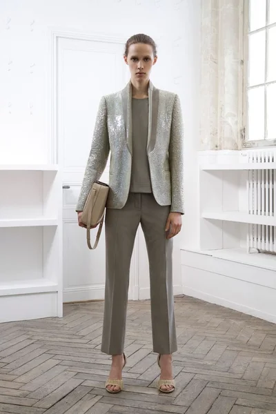 Look 17